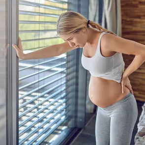 Dolor de ovarios en el embarazo: ¿cuáles pueden ser las causas?