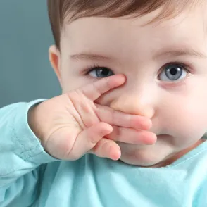 ¿Cómo saber cuál será el color de ojos de tu bebé?