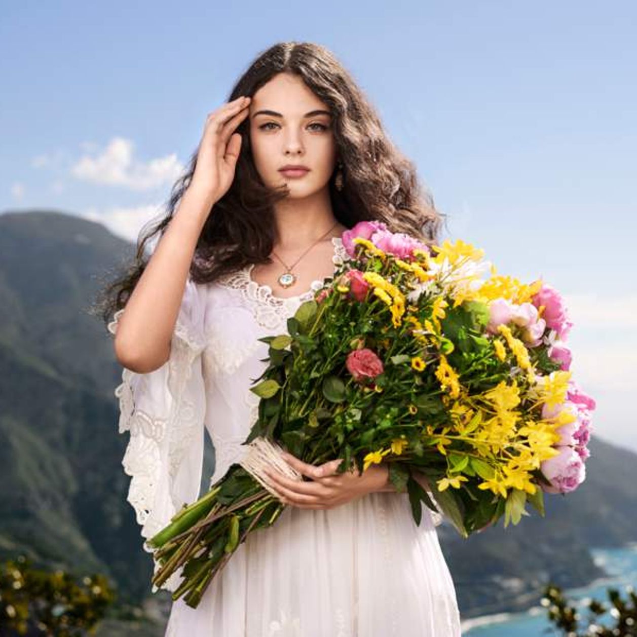 A 15 ans, Deva Cassel est le visage du nouveau parfum Dolce & Gabbana