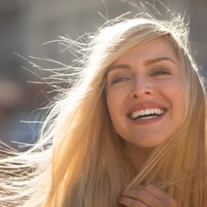 Bienvenida, nanoplastia: un pelo liso y sin efecto frizz es posible
