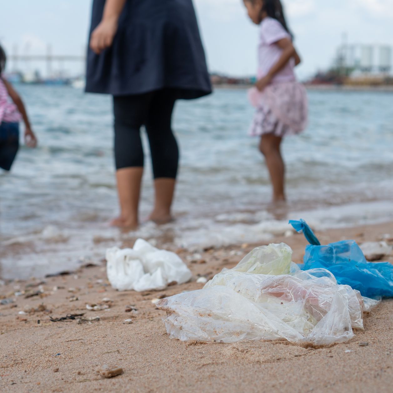 La Tunisie va interdire les sacs en plastique dès le mois de mars, à quand notre tour ?