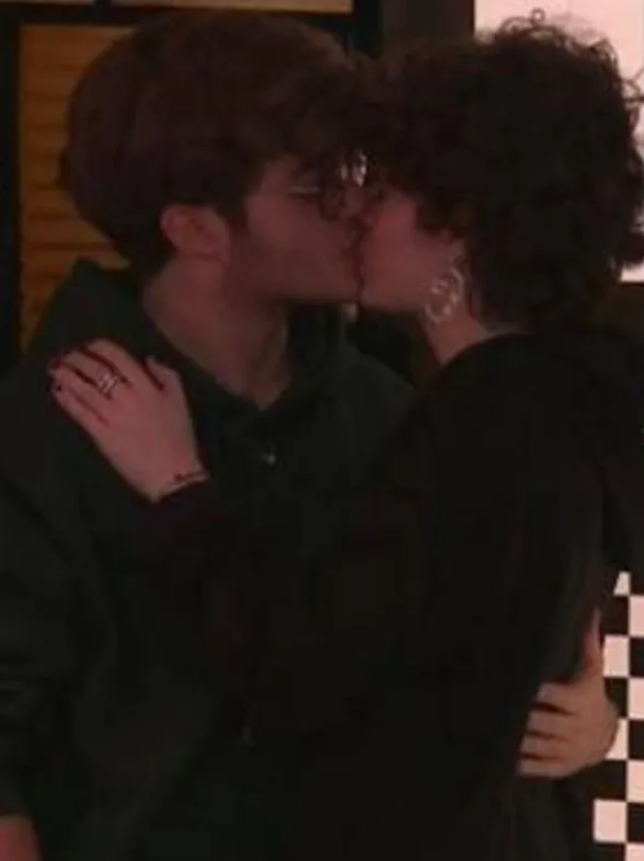 El beso de Gerard y Anne protagoniza la Gala 4 de OT 2020