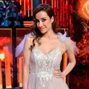 Supervivientes: Adara no nos vendas la moto, ¡sabemos que tu vestido de novia es de Aliexpress!