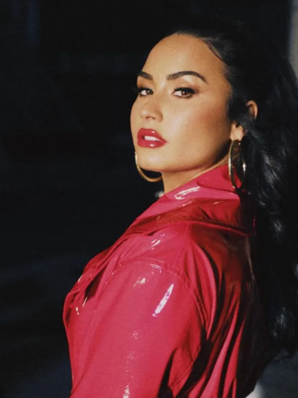 Demi Lovato: 'Puedes aprender a quererte a ti misma de la forma que te mereces'