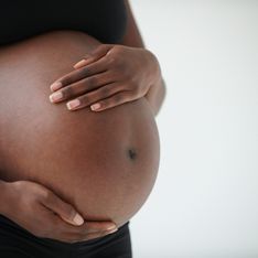 New-York : Une femme se retrouve menottée lors de son accouchement