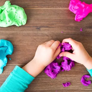 ¿Te has quedado sin plastilina? ¡Prueba a fabricarla en casa!