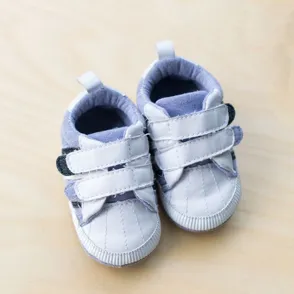 Todo lo que debes saber antes de comprar los primeros zapatos de tu bebé
