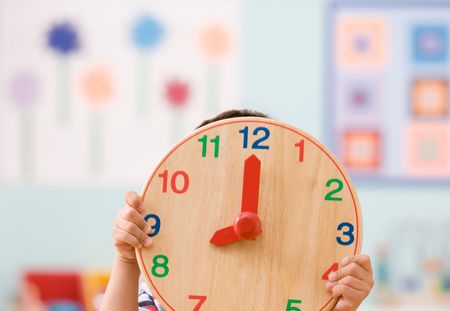Comment apprendre à lire l’heure à mon enfant ?