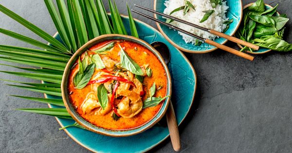 Thailändisch kochen: Exotische Rezepte mit Kokosmilch