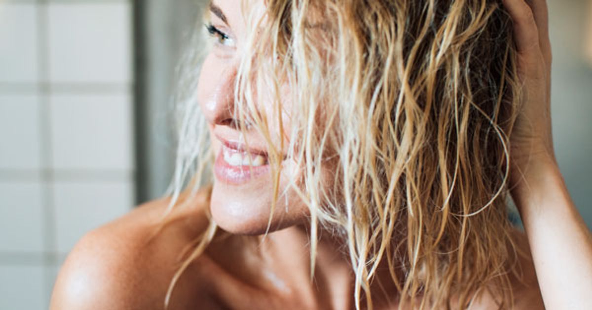 Cheveux colorés, comment retrouver sa couleur naturelle