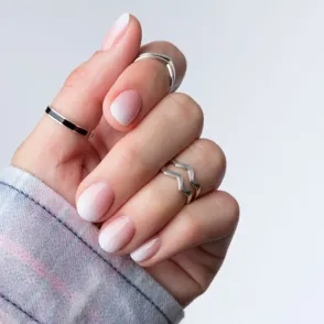 Trucos para conseguir una manicura perfecta sin moverte de casa