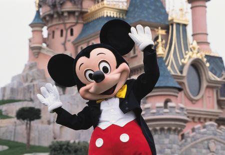 Une attraction de Disneyland critiquée à cause de son thème inspiré d'un film raciste