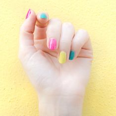 Rainbow Nails: Diese Trendnägel sorgen für gute Laune