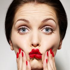 Yoga du visage : quelques exercices à faire devant son miroir