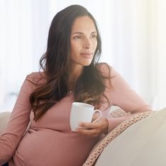 Camomilla in gravidanza: proprietà ed effetti collaterali del bere questa tisana in dolce attesa