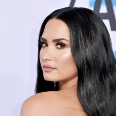 Demi Lovato : coup de coeur pour son nail art féministe qui célèbre toutes les poitrines