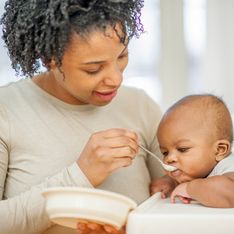 Non, il ne faut pas donner de miel aux bébés, une experte vous explique pourquoi