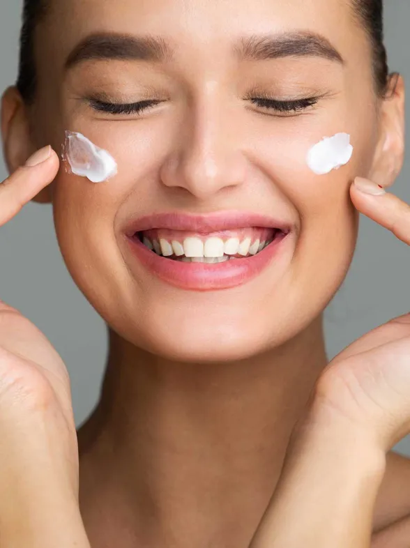 CBD und Retinol: Die Wunderwaffen DIESER Anti-Aging-Creme