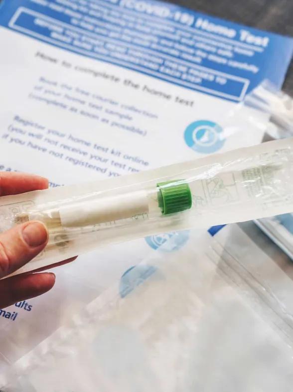 Corona-Schnelltest für zu Hause: Hier bekommst du die Selbsttests günstiger