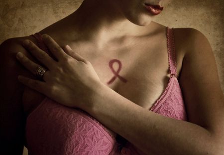 Déjà plus de 80 000 euros pour aider Sabrina, atteinte d'un cancer du sein très agressif