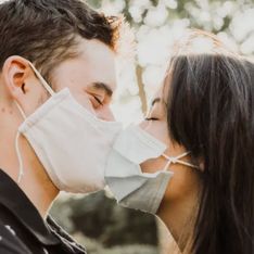 Coronavirus : ils tombent amoureux après un test nasal et sont aujourd'hui en couple