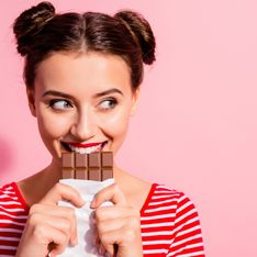 Si può mangiare il cioccolato in allattamento? Sì, a piccole dosi.