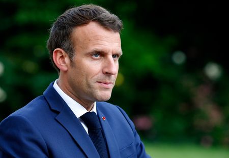Féminicides : voici comment interpeler Emmanuel Macron pour que les choses bougent enfin