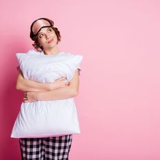 Schlafsprays im Test: Besser und schneller schlafen auf Knopfdruck?