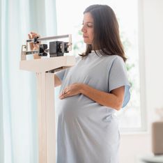 Abnehmen in der Schwangerschaft: Das solltet ihr wissen und beachten