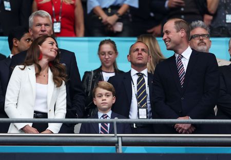 Le prince George critiqué et insulté depuis l'Euro, ses parents réagissent
