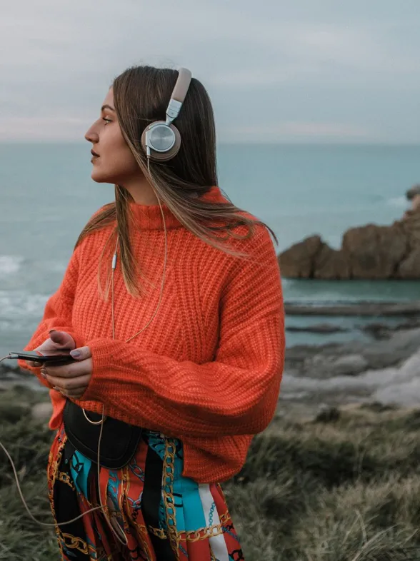 Auf die Ohren: Die 5 besten Podcasts für den Urlaub