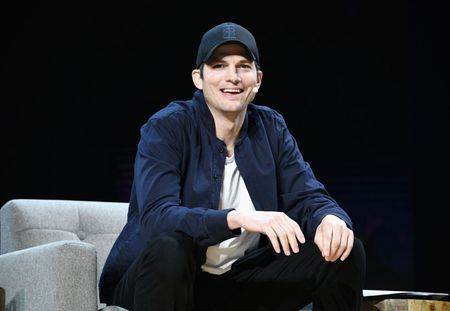 Netflix : 3 comédies romantiques avec Ashton Kutcher à redécouvrir