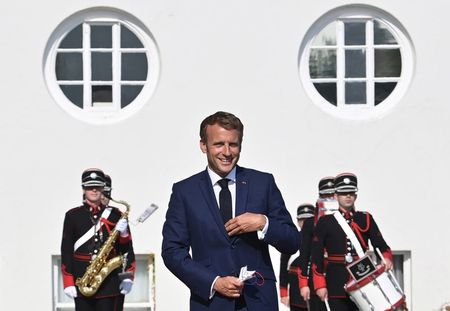 La vidéo d'Emmanuel Macron montrant McFly et Carlito divise