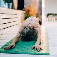 Gute-Nacht-Yoga: Diese Übungen helfen beim Einschlafen