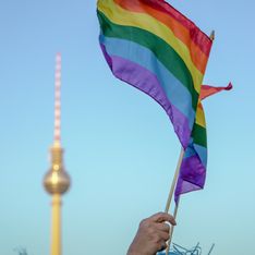Les couples homosexuels suisses bientôt autorisés à adopter un enfant
