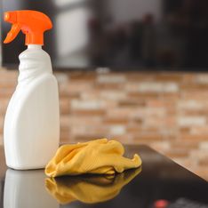 Nettoyer sa cuisine naturellement : découvrez comment préparer un spray multi-usages