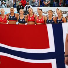 Vittoria per le giocatrici norvegesi di pallamano: addio ai bikini sessualizzanti!