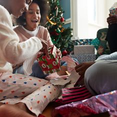 Quel membre de votre famille reçoit le plus de cadeaux à Noël ?