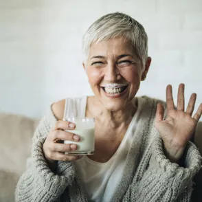Macht fit & schön: Deshalb gilt Buttermilch als gesund