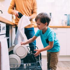 Je me préserve, je délègue : âge par âge, quelles tâches ménagères peut faire mon enfant ?
