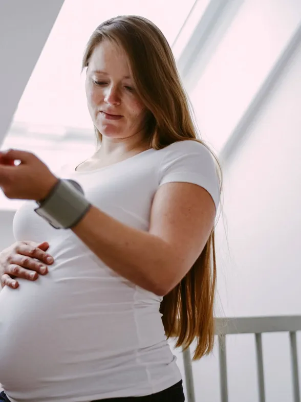 HELLP-Syndrom: Ursachen, Symptome & Behandlung