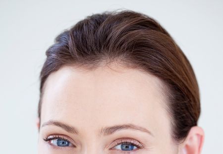 Démaquillage : dans quel ordre démaquiller les différentes zones du visage ?