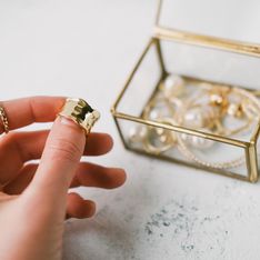 Comment savoir si un bijou est en or ? L’astuce facile et rapide