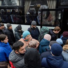 Ukraine : quel sort pour les familles qui vivent dans les zones bombardées ?