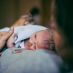 Bébé sirène : quel est ce phénomène rare qui touche certains nouveau-nés ?