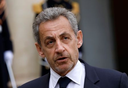 Nicolas Sarkozy : comment il s'est retrouvé nez-à-nez avec un paparazzi à l'Élysée