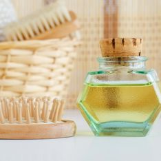 Olio di ricino per capelli: un rimedio delle nonne valido ancora oggi