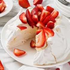 Pâques : la pavlova aux fraises super facile de Philippe Etchebest
