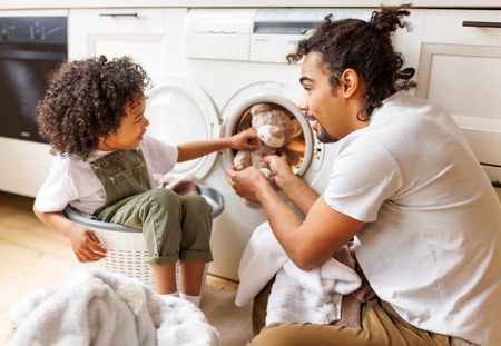 À quelle fréquence faut-il laver le doudou de son enfant ?
