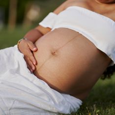 Grossesse : est-il dangereux de bronzer enceinte ?